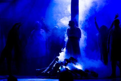 The burning of the witch is the final scene of Heksensteen (2024)